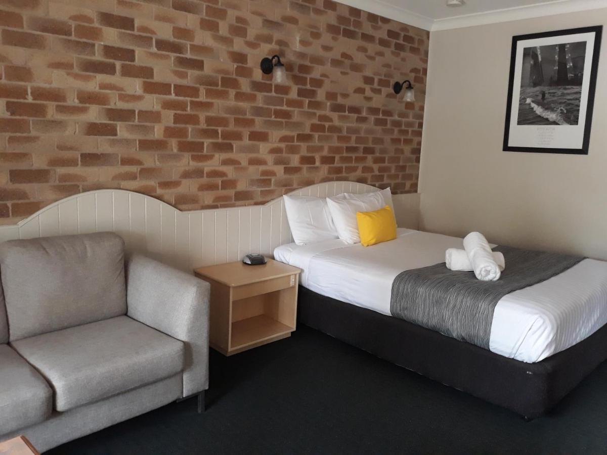 Country Gardens Motor Inn ทูวูมบา ภายนอก รูปภาพ